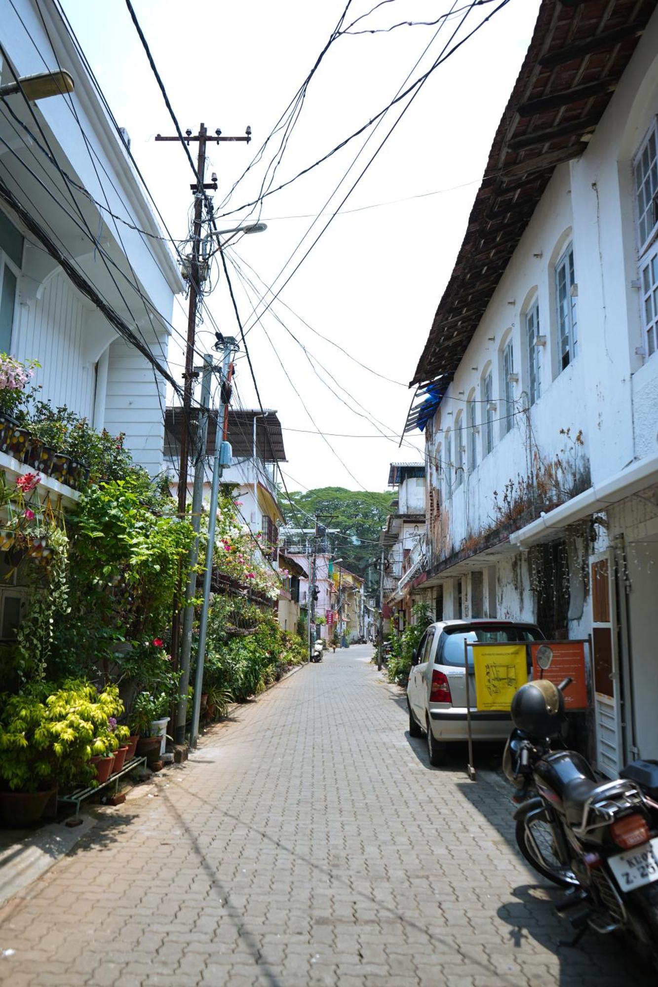 Mother Tree Inn Kochi المظهر الخارجي الصورة