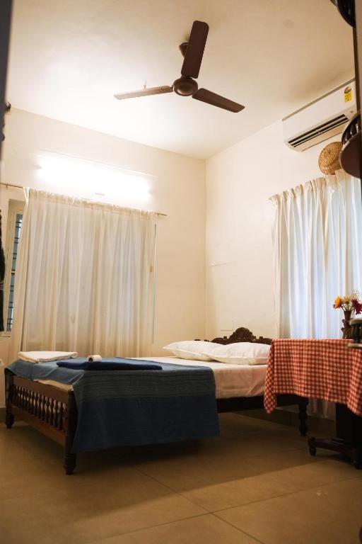 Mother Tree Inn Kochi المظهر الخارجي الصورة