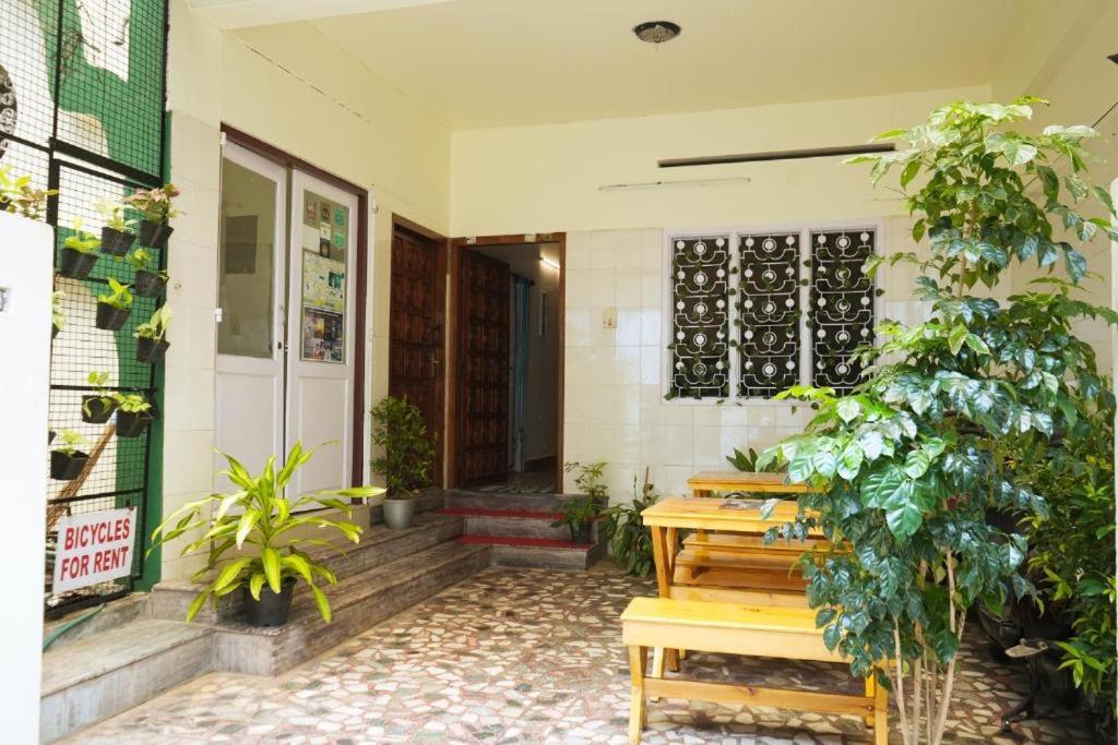 Mother Tree Inn Kochi المظهر الخارجي الصورة