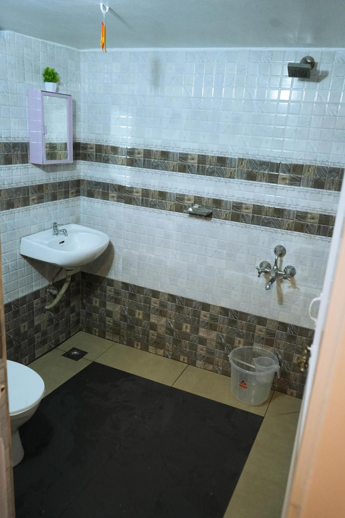 Mother Tree Inn Kochi المظهر الخارجي الصورة